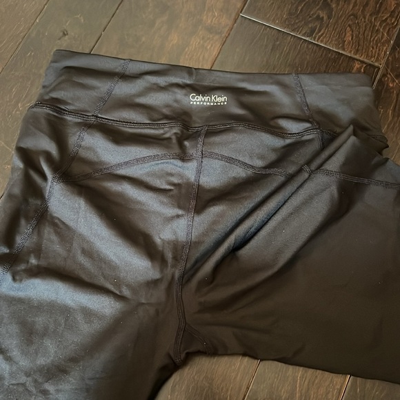 Calvin Klein Performance M - Picture 11 of 12